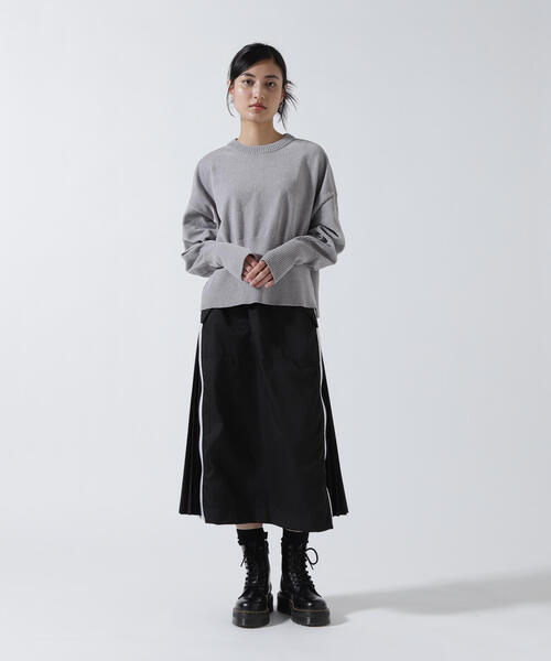 DROIT BELLO（ドロイトベロ）の「CHIGNON(シニヨン) モールヤーンショートプルオーバー（ニット/セーター・レディース・ブルー/グレー・F）」の4枚目の写真