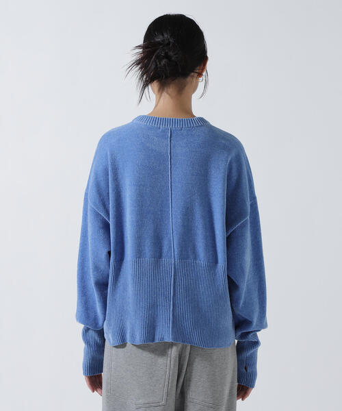 DROIT BELLO（ドロイトベロ）の「CHIGNON(シニヨン) モールヤーンショートプルオーバー（ニット/セーター・レディース・ブルー/グレー・F）」の8枚目の写真