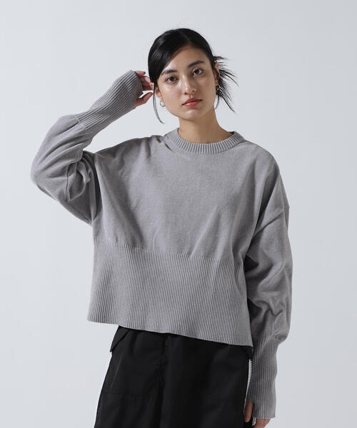 DROIT BELLO（ドロイトベロ）の「CHIGNON(シニヨン) モールヤーンショートプルオーバー（ニット/セーター・レディース・ブルー/グレー・F）」の2枚目の写真