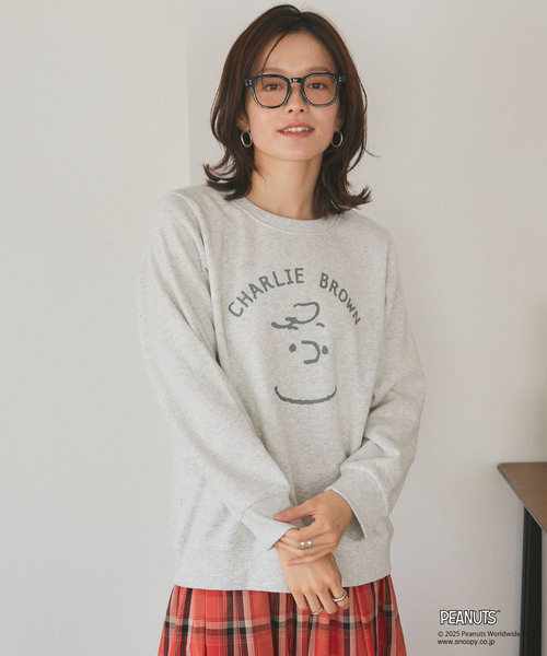 PEANUTS(ピーナッツ)の「【PEANUTS/ピーナッツ】チャーリーブラウンフロントプリント裏起毛スウェットトレーナー(ニット/セーター・レディース・チャコール/ベージュ/グリーン系その他・M/LL/3L/L)」の6枚目の写真