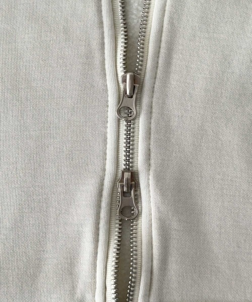 CANAL JEAN（キャナルジーン）の「Lakey Park　ピグメントコンパクトパーカー（パーカー・レディース・アイボリー/チャコールグレー・ONE SIZE）」の18枚目の写真