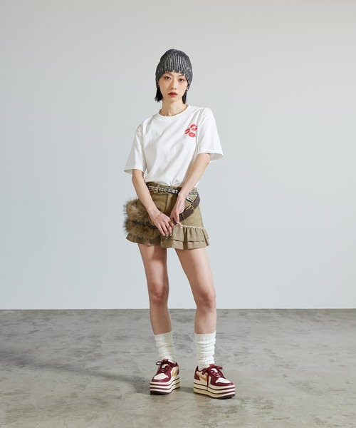 JORDAN BRAND(ジョーダンブランド)の「ジョーダン フライト ウィメンズ グラフィック Tシャツ / Jordan Flight Women's Graphic T-Shirt IF0798-100 White(Tシャツ/カットソー・レディース・ホワイト・XL/L/XS/S/M)」の5枚目の写真