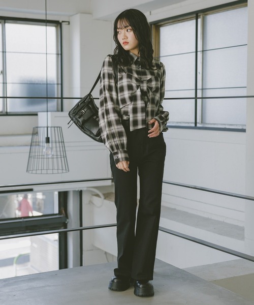 repipi armario（レピピ アルマリオ）の「Wポケットハトメショルダーバッグ（ショルダーバッグ・キッズ・グレー/ナチュラル/ブラック・ONESIZE）」の5枚目の写真