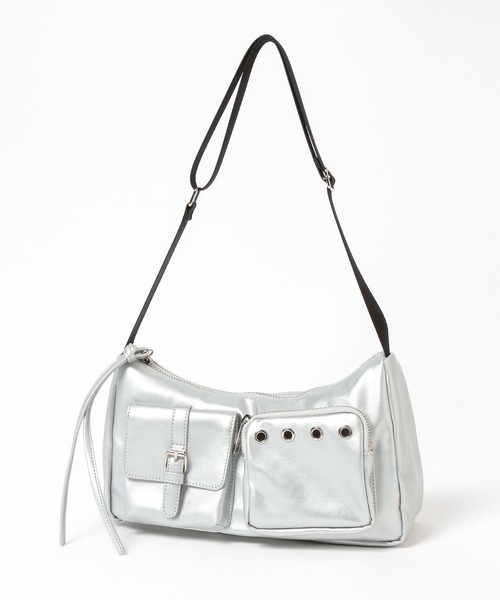 repipi armario（レピピ アルマリオ）の「Wポケットハトメショルダーバッグ（ショルダーバッグ・キッズ・グレー/ナチュラル/ブラック・ONESIZE）」の12枚目の写真