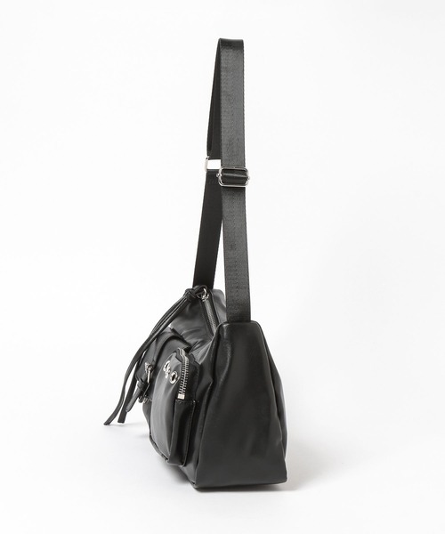 repipi armario（レピピ アルマリオ）の「Wポケットハトメショルダーバッグ（ショルダーバッグ・キッズ・グレー/ナチュラル/ブラック・ONESIZE）」の13枚目の写真