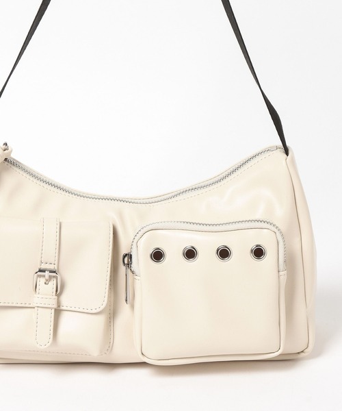 repipi armario（レピピ アルマリオ）の「Wポケットハトメショルダーバッグ（ショルダーバッグ・キッズ・グレー/ナチュラル/ブラック・ONESIZE）」の15枚目の写真