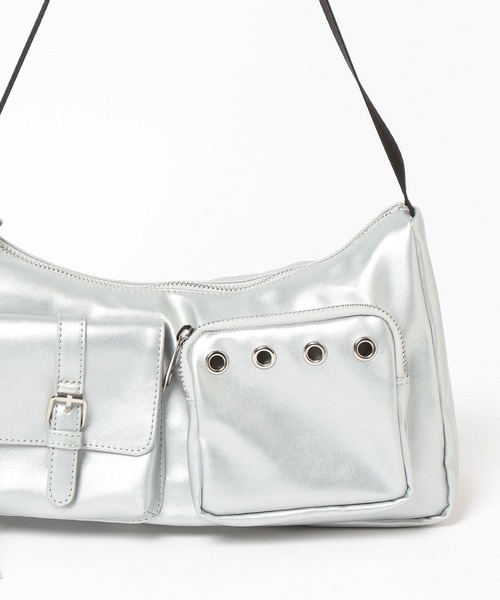 repipi armario（レピピ アルマリオ）の「Wポケットハトメショルダーバッグ（ショルダーバッグ・キッズ・グレー/ナチュラル/ブラック・ONESIZE）」の17枚目の写真