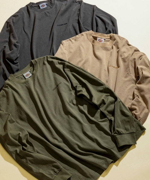 Dickies（ディッキーズ）の「Dickies/ディッキーズ ピグメント ロングスリーブTシャツ ブランドロゴ 長袖/ロゴTシャツ（Tシャツ/カットソー・メンズ・ブラック/グリーン/ベージュ・MEDIUM/X-LARGE/LARGE）」の3枚目の写真