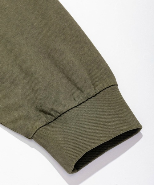 Dickies（ディッキーズ）の「Dickies/ディッキーズ ピグメント ロングスリーブTシャツ ブランドロゴ 長袖/ロゴTシャツ（Tシャツ/カットソー・メンズ・ブラック/グリーン/ベージュ・MEDIUM/X-LARGE/LARGE）」の12枚目の写真