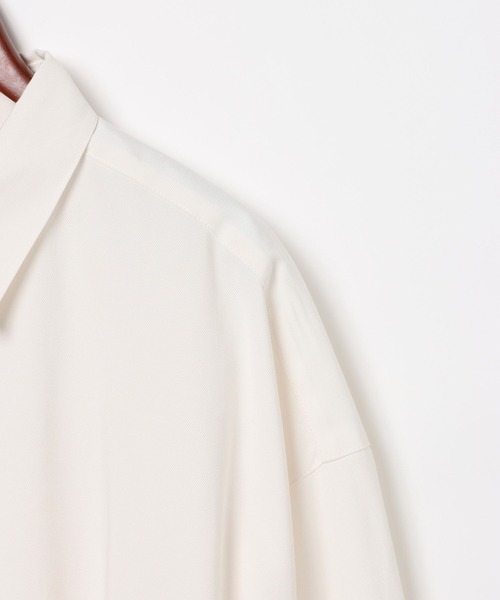 niko and...（ニコアンド）の「[MODE NORM CORE] テロツイルBIGコクーンシャツ（シャツ/ブラウス・レディース・ブルー/オフホワイト/ブラック・FREE）」の22枚目の写真