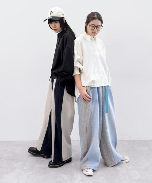 niko and...（ニコアンド）の「[MODE NORM CORE] テロツイルBIGコクーンシャツ（シャツ/ブラウス・レディース・ブルー/オフホワイト/ブラック・FREE）」の4枚目の写真