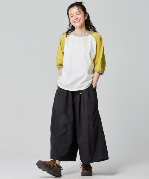 KRIFF MAYER Lady's Collection(クリフメイヤーレディースコレクション)の「撥水 ナイロン クライミング フレアパンツ / アンクル丈 / セットアップ対応 / 美脚 / 涼感(その他パンツ・レディース・ライトブラウン/ライトグレー/ブラック・LARGE/MEDIUM)」の16枚目の写真