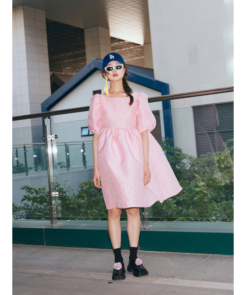 BOMNAL BOUTIQUE(ボムナルブティック)の「デイジーボリュームパフミディドレス(ワンピース・レディース・その他・FREE)」の3枚目の写真