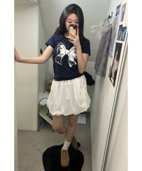 ITZAVIBE（イッザバイブ）の「VOLUME NYLON SKIRT - WHITE（スカート・レディース・その他・ONE SIZE）」の19枚目の写真