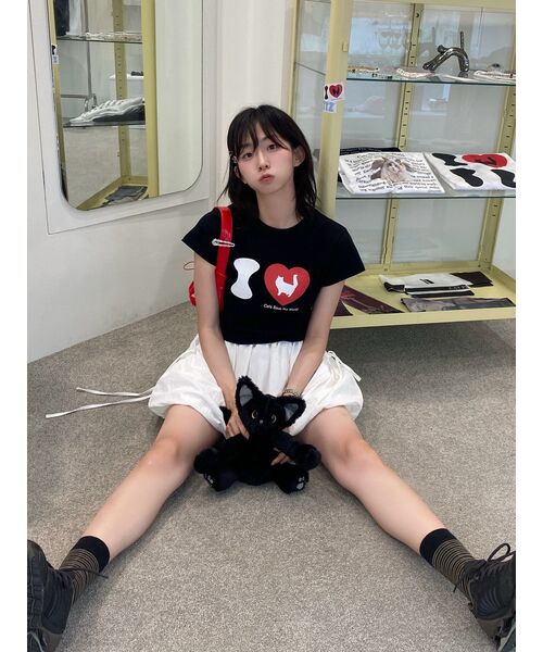 ITZAVIBE（イッザバイブ）の「VOLUME NYLON SKIRT - WHITE（スカート・レディース・その他・ONE SIZE）」の21枚目の写真