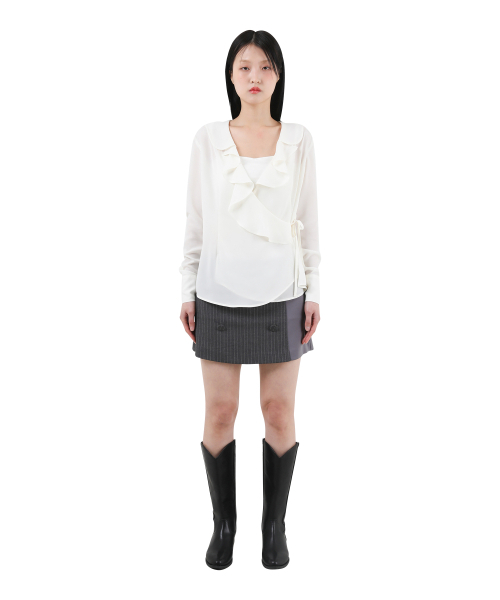 KATHARSIS(カタルシス)の「フレアラップブラウスアイボリー ONE SIZE(シャツ/ブラウス・レディース・その他・ONE SIZE)」の2枚目の写真