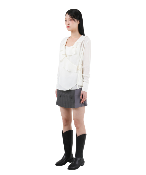 KATHARSIS(カタルシス)の「フレアラップブラウスアイボリー ONE SIZE(シャツ/ブラウス・レディース・その他・ONE SIZE)」の3枚目の写真