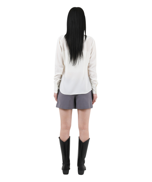 KATHARSIS(カタルシス)の「フレアラップブラウスアイボリー ONE SIZE(シャツ/ブラウス・レディース・その他・ONE SIZE)」の4枚目の写真