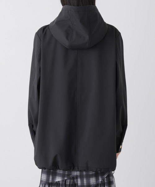 NANO universe（ナノユニバース）の「撥水＆花粉ガード フードブルゾン（ブルゾン・レディース・ベージュ/アイボリー/ブラック・FREE）」の11枚目の写真