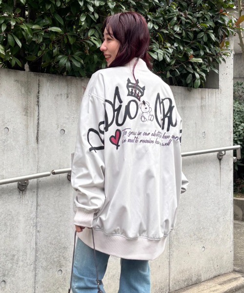 RODEO CROWNS WIDE BOWL（ロデオクラウンズワイドボウル）の「BRIDGE BEAR オーバーブルゾン（ブルゾン・レディース・ブルー/グレー×ホワイト/カーキ/ブラック・FREE）」の3枚目の写真