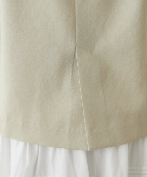 LOUNGEDRESS（ラウンジドレス）の「麻調合繊ノーカラージャケット（ノーカラージャケット・レディース・キャメル/ブラック/ライトベージュ・FREE）」の17枚目の写真