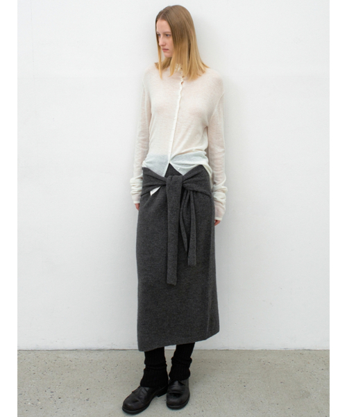 ATELIER NAIN(アトリエナイン)の「SHEER ALPACA HIGHNECK 2WAY CARDIGAN(CD-2246)(カーディガン/ボレロ・レディース・ブラック/アイボリー/ライトピンク・FREE)」の5枚目の写真