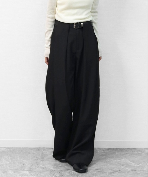 THE CELL.(ザセルドット)の「タックワイドストレッチスラックスパンツ PLEATED WIDE STRETCH SLACKS PANTS(スラックス・レディース・ブラウン/ブラック/チャコールグレー/アイボリー・S/M/L)」の2枚目の写真