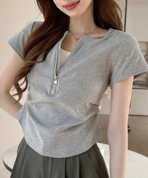 Ada.(エイダ)の「サイドタック フロントジップアップ 半袖Tee(Tシャツ/カットソー・レディース・グレー/ネイビー/ホワイト・FREE)」の2枚目の写真
