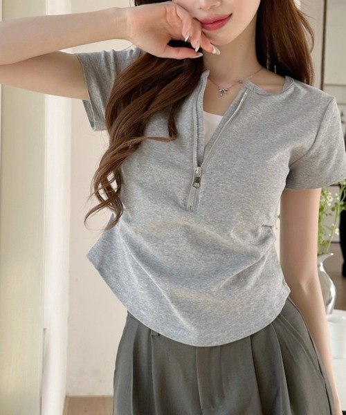 Ada.(エイダ)の「サイドタック フロントジップアップ 半袖Tee(Tシャツ/カットソー・レディース・グレー/ネイビー/ホワイト・FREE)」の18枚目の写真