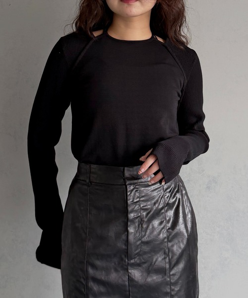 &g'aime(アンジェム)の「【&g'aime 】ホルダーレイヤードニット Halter Layered Knit Top(ニット/セーター・レディース・ブラック/チャコールグレー/アイボリー・FREE)」の2枚目の写真