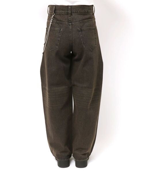 jouetie(ジュエティ)の「ルーズデニムパンツ チェーン付(デニムパンツ・レディース・ブラック/ブルー・SMALL/MEDIUM)」の12枚目の写真