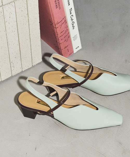 GRISE(グリーズ)の「《追加》GRISE4cmナロースクエアウェーブスリングバック(パンプス・レディース・アイボリー/ブラック/モスグリーン・25cm/24.5cm/24cm/23.5cm/23cm/22.5cm/22cm)」の3枚目の写真