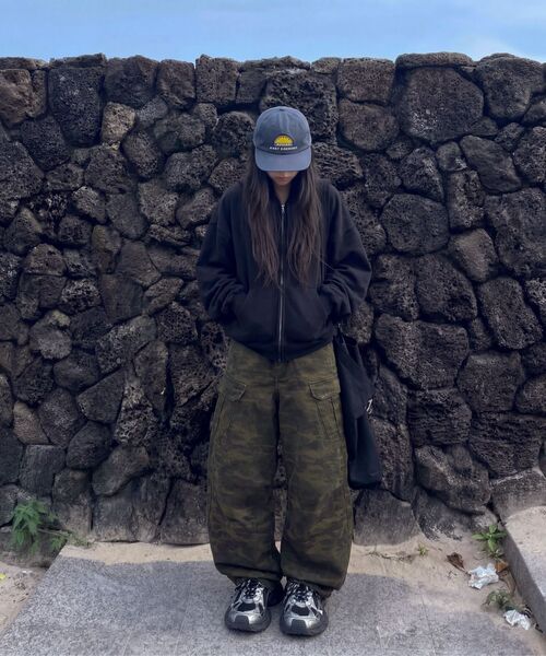 ARTISTWEAR（アーティストウェア）の「[ATW] ディープフォレストカモワイドパンツ（デニムパンツ・レディース・グリーン系カモフラージュ・SMALL/MEDIUM/LARGE/X-LARGE）」の22枚目の写真