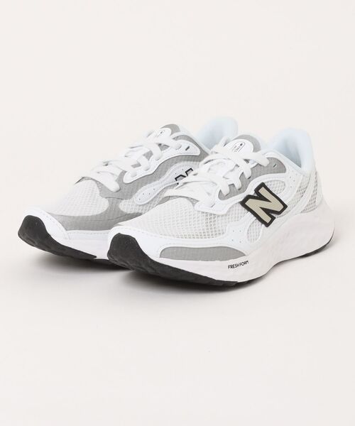 NEW BALANCE(ニューバランス)の「《New Balance》WARIS(スニーカー・レディース・シルバー/ホワイト・23.0cm/24.0cm/23.5cm/25.0cm/24.5cm/22.5cm)」の2枚目の写真