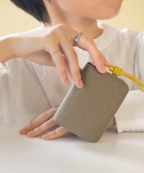 LASIEM(ラシエム)の「キーケース スマートキーケース レディース 本革 レザー 小銭入れ パスケース マルチケース(キーケース/キーアクセサリー・レディース・ベージュ/ホワイト/ライトグリーン/ライトグレー/スモークピンク/グレー・FREE)」の2枚目の写真