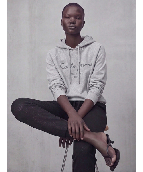 ACUD(アクド)の「Forme Hoodie Sweatshirt _Grey(パーカー・レディース・アッシュグレー・FREE)」の3枚目の写真