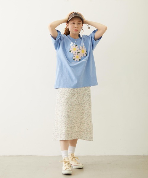 MILKFED.(ミルクフェド)の「FLOWER SAGARA EMBROIDERY WIDE S/S TEE(Tシャツ/カットソー・レディース・ブラック/ライトブルー/オートミール/チャコールグレー・M/L)」の16枚目の写真