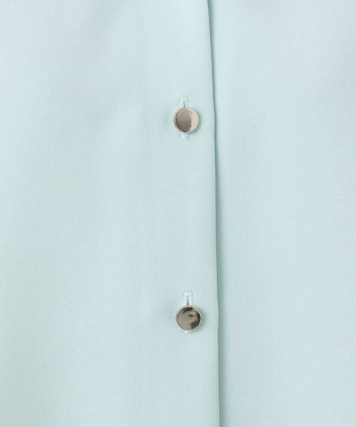 MK MICHEL KLEIN（エムケーミッシェルクラン）の「Vネックサテンブラウス/洗える（シャツ/ブラウス・レディース・アイボリー/ミント/ネイビー・38）」の11枚目の写真