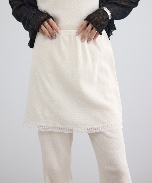 SALON adam et rope'（サロン アダム エ ロペ）の「【Angie La La for SALON】GENTLE intimate レギンススカート（その他パンツ・レディース・ホワイト/チャコールグレー・FREE）」の3枚目の写真