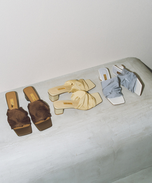 GRISE（グリーズ）の「《追加》GRISE4cmスクエアシアーミュールサンダル（サンダル・レディース・ベージュ/ライトグレー/ブラウン・X-LARGE/LARGE/MEDIUM/SMALL）」の5枚目の写真