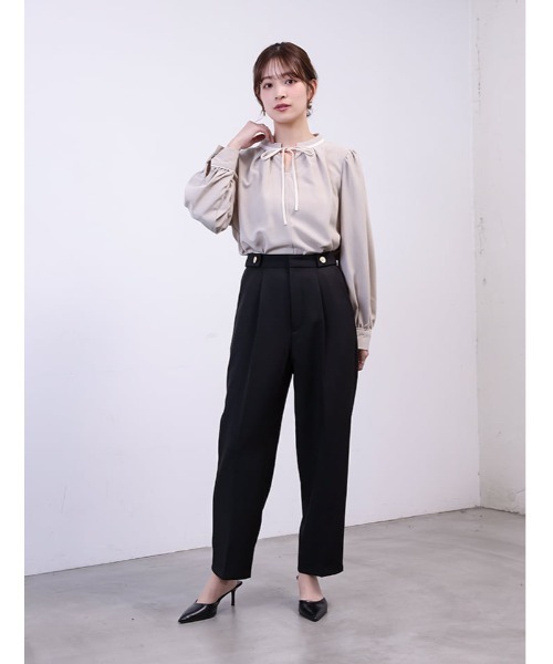 fifth(フィフス)の「ウエストボタンデザインストレートパンツ(その他パンツ・レディース・ブラック/スモークピンク/チャコールグレー・M/XS)」の19枚目の写真