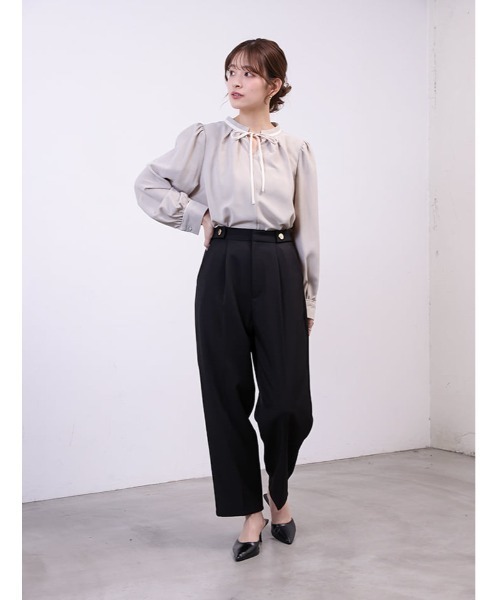 fifth(フィフス)の「ウエストボタンデザインストレートパンツ(その他パンツ・レディース・ブラック/スモークピンク/チャコールグレー・M/XS)」の20枚目の写真