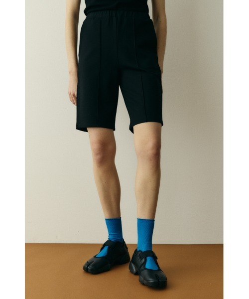 HeRIN.CYE（ヘリンドットサイ）の「Ponte half pants　　ポンチハーフパンツ（その他パンツ・レディース・グリーン/ブラック/ネイビー・FREE）」の4枚目の写真
