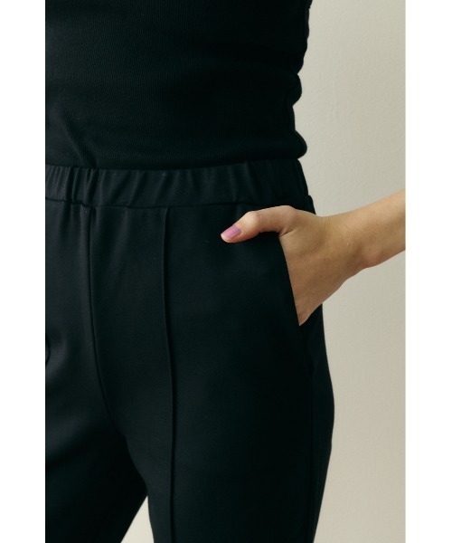HeRIN.CYE（ヘリンドットサイ）の「Ponte half pants　　ポンチハーフパンツ（その他パンツ・レディース・グリーン/ブラック/ネイビー・FREE）」の8枚目の写真