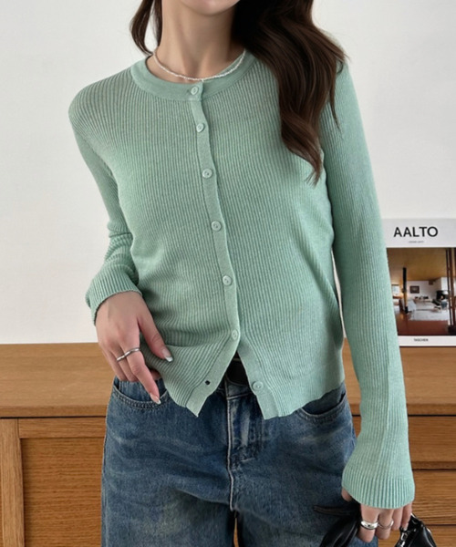 Eclat one(エクラワン)の「【Eclat one】フロントボタン コンパクト リブ ニット シアー カーディガン(カーディガン/ボレロ・レディース・ミント/チャコール/ホワイト/ブラック・FREE)」の10枚目の写真
