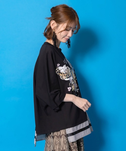 iS ScoLar（イズスカラー）の「561225：ラメ入りアンティーク柄アシメ異素材切替PO（Tシャツ/カットソー・レディース・ベージュ/ブラック/オフホワイト・M）」の16枚目の写真