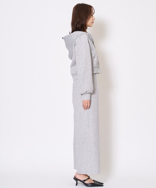 AND COUTURE（アンドクチュール）の「刺繍パーカー×オールインワン（つなぎ/オールインワン・レディース・ベージュ/ライトグレー/ネイビー・FREE）」の21枚目の写真