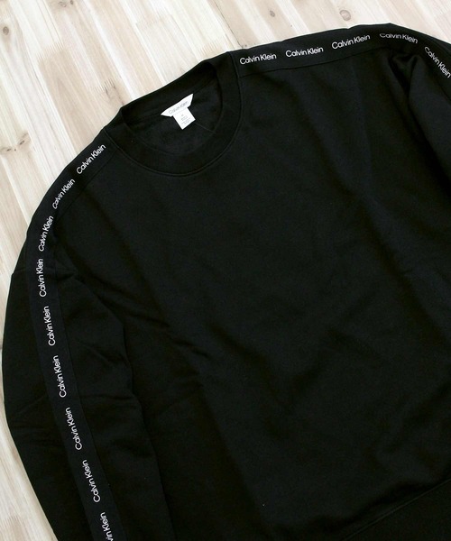 Calvin Klein(カルバン・クライン)の「CK カルバンクライン ロゴテープ クルー LS CALVIN KLEIN LOGO TAPE CREW(スウェット・メンズ・ベージュ/ブラック・L/XL/M)」の5枚目の写真