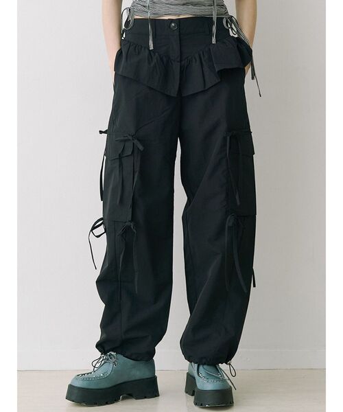 jouetie(ジュエティ)の「ペプラムナイロンルーズパンツ(その他パンツ・レディース・カーキ/ブラック/アイボリー・MEDIUM)」の2枚目の写真