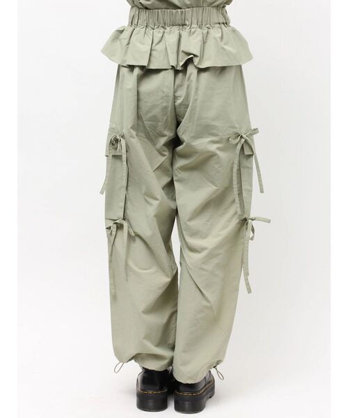 jouetie(ジュエティ)の「ペプラムナイロンルーズパンツ(その他パンツ・レディース・カーキ/ブラック/アイボリー・MEDIUM)」の16枚目の写真